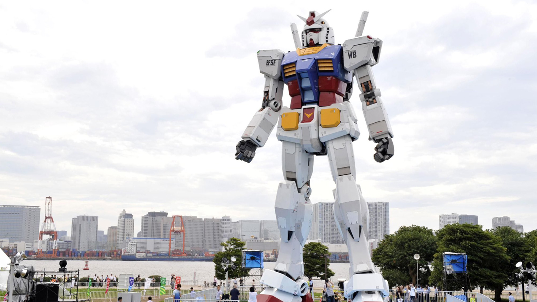 Se hizo viral un video de un Gundam RX-78-2, un robot gigante cobrando vida y moviéndose en la ciudad de Yokohama, Japón